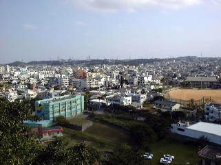 頂上部からの遠景